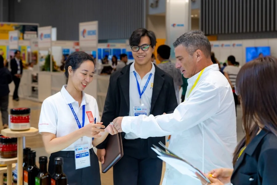 Walmart và nhiều 